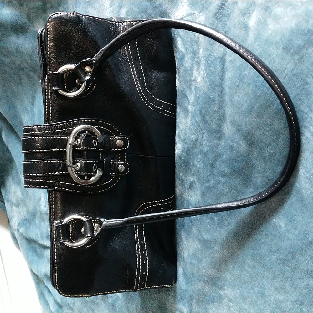 Wilson leather purse silver accents